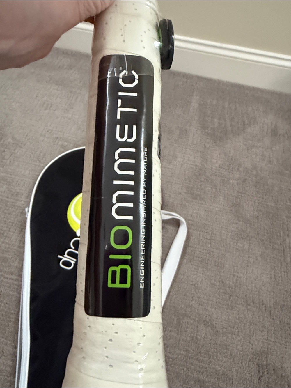 Dunlop Biomimetic Tennis Racket with Black Carry Case - Picture 6 of 7